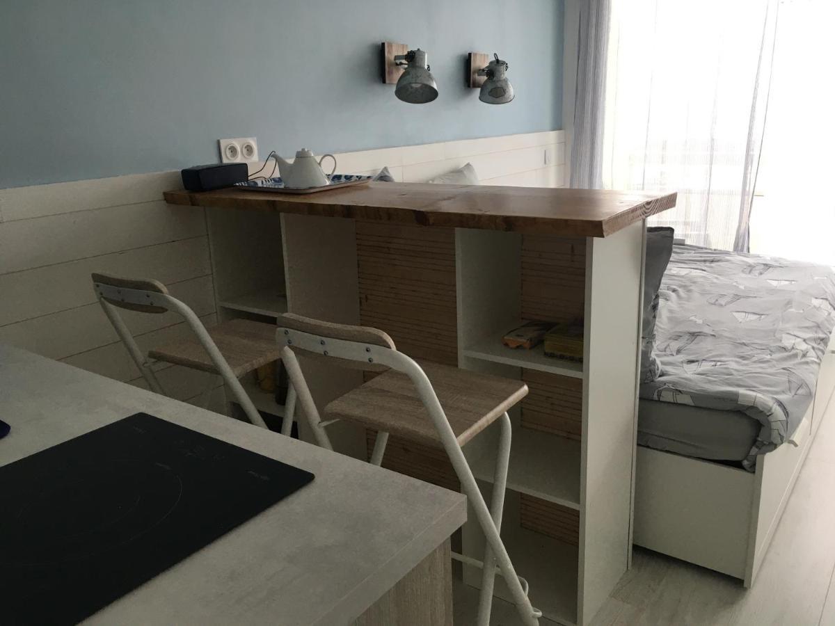 Studio Face A La Mer Apartment Ploemeur Bagian luar foto